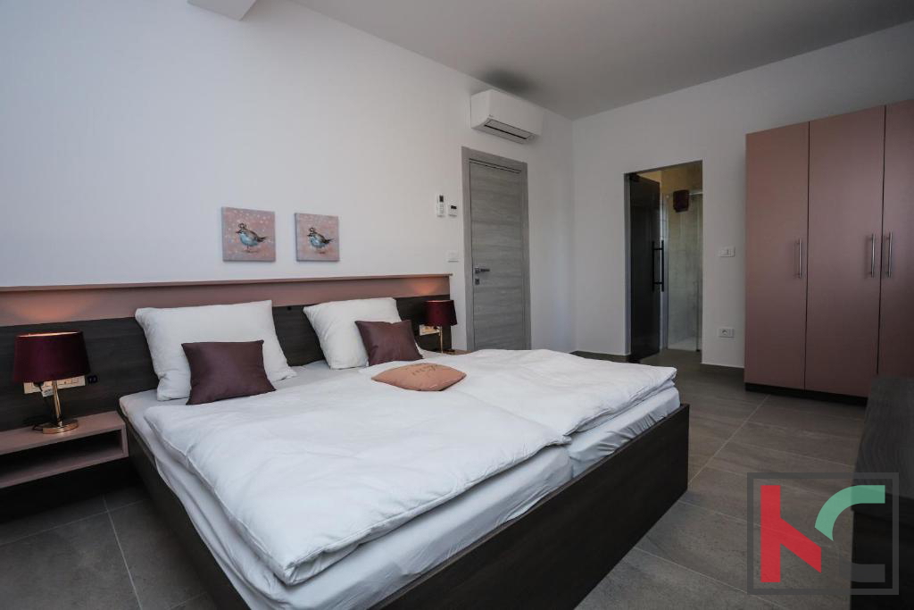 Istria, Parenzo, casa con piscina e giardino paesaggistico vicino al mare, #vendita