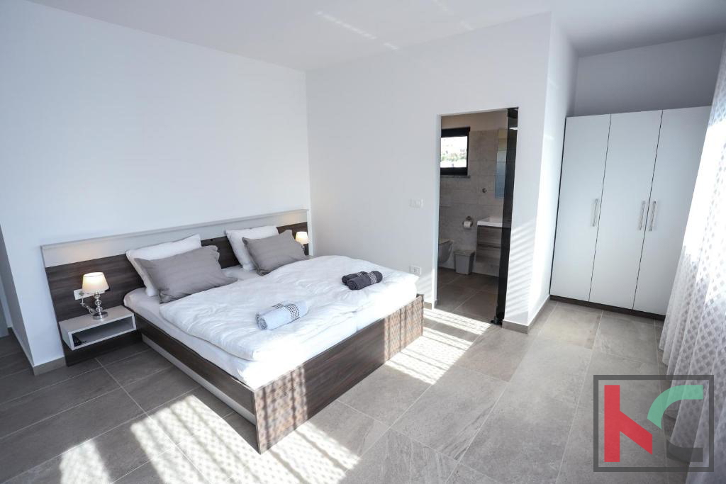 Istria, Parenzo, casa con piscina e giardino paesaggistico vicino al mare, #vendita