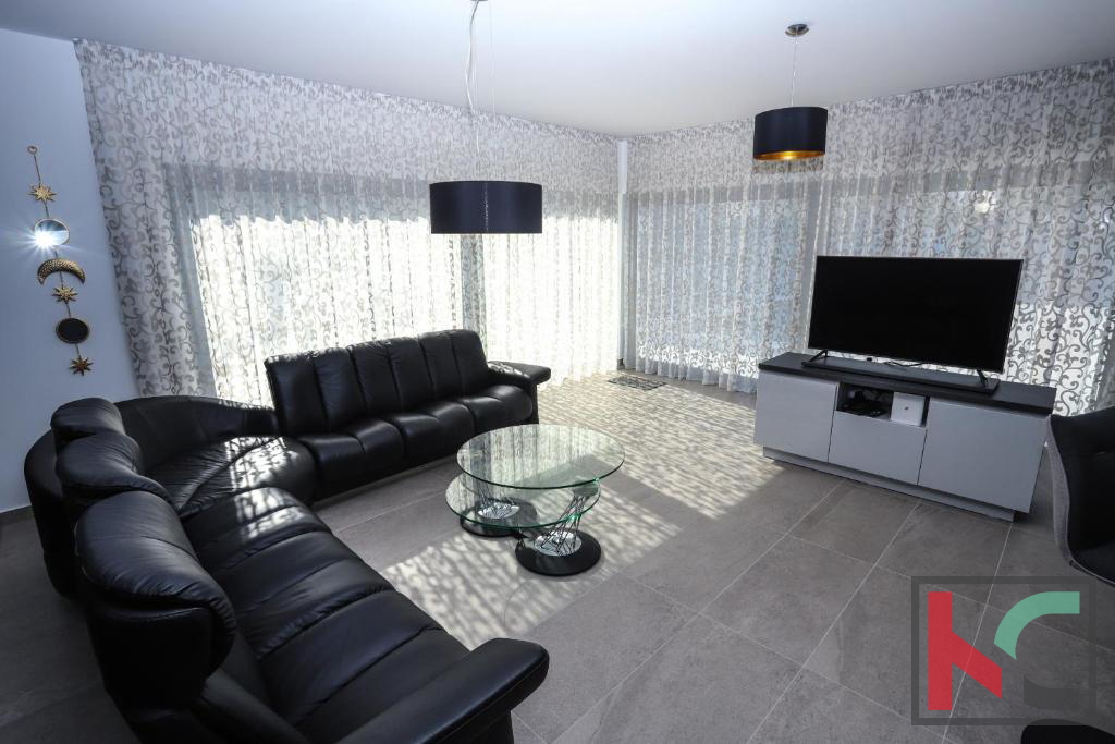 Istria, Parenzo, casa con piscina e giardino paesaggistico vicino al mare, #vendita