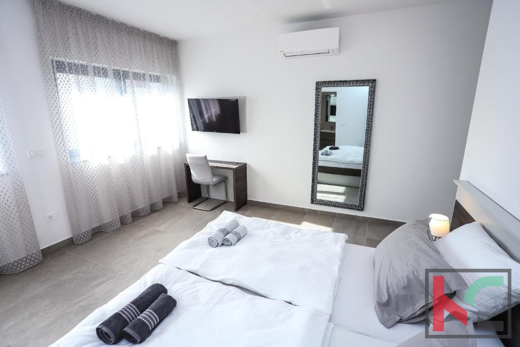 Istria, Parenzo, casa con piscina e giardino paesaggistico vicino al mare, #vendita