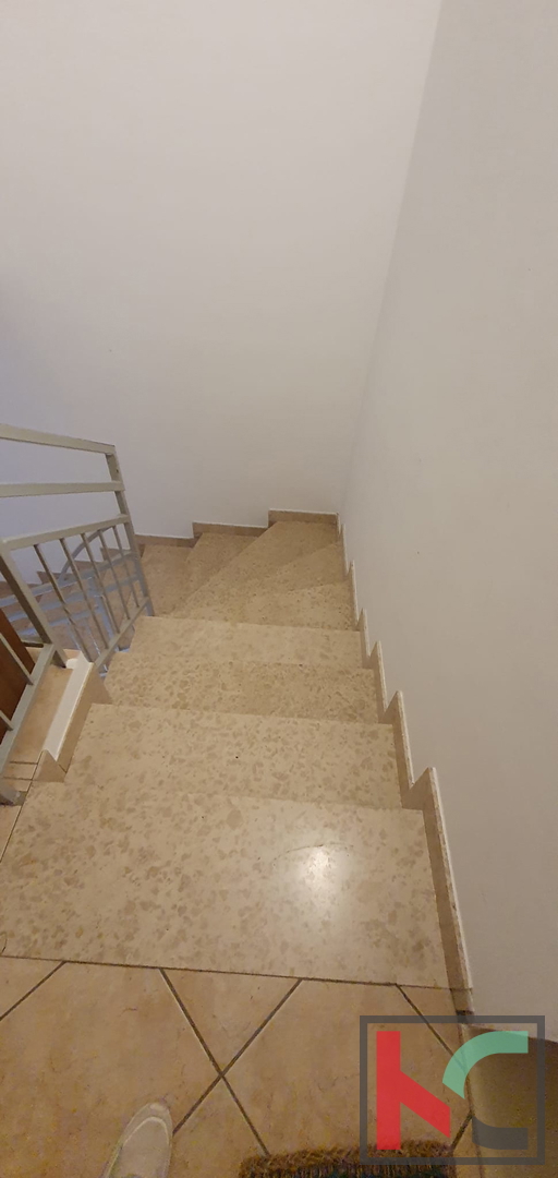 Istria, Rovigno, appartamento 2SS+DB, 68m2 con balcone #vendita