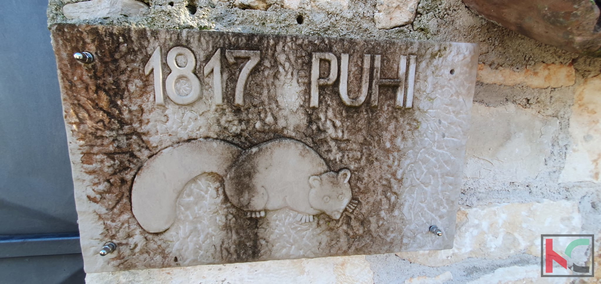 Istria, Tinjan, casa duplex di 193,47m2 con terreno urbanizzato e agricolo di 6523m2 # vendita