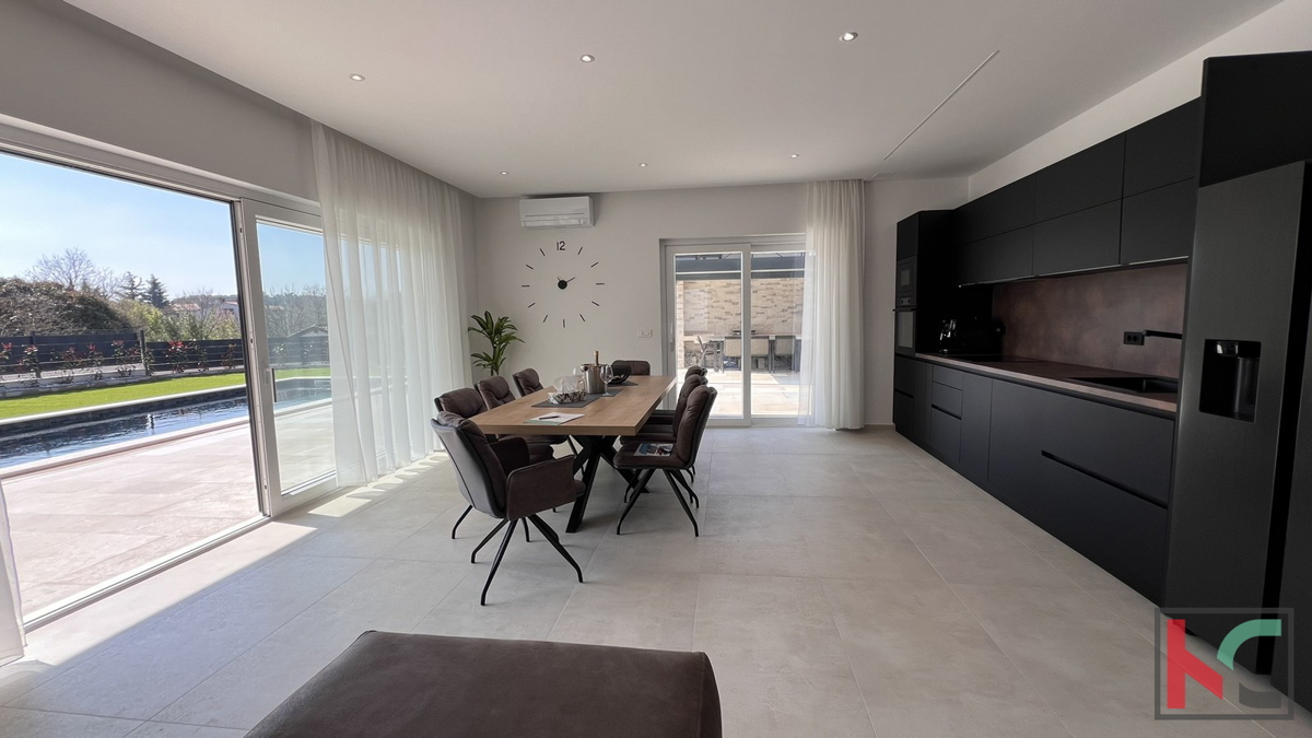 Istria, Sveti Lovreč, villa moderna con piscina #vendita