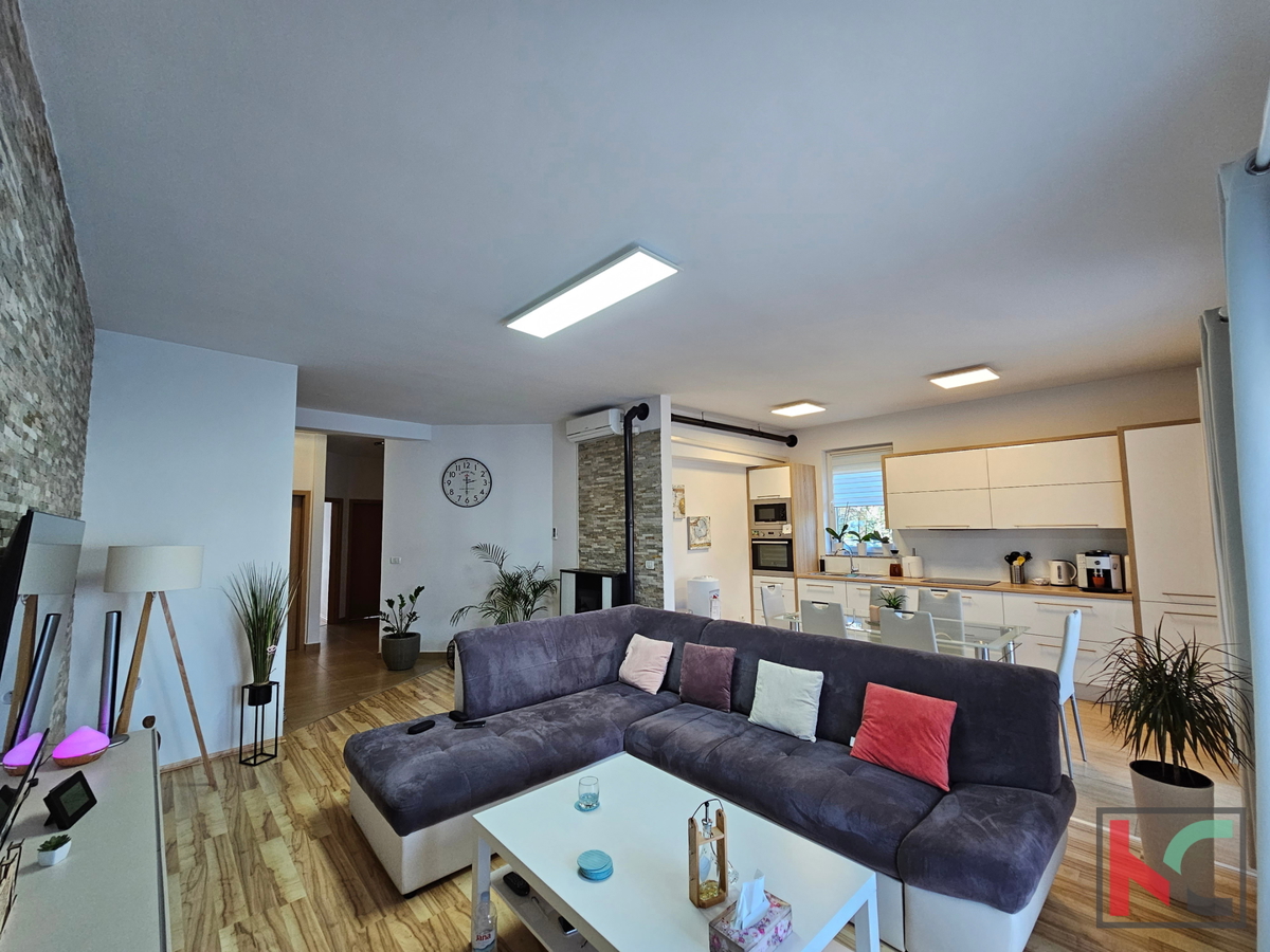 Istria, Fasana, Valbandon, appartamento moderno arredato 88,23 m2 con tre camere da letto e due bagni, #vendita