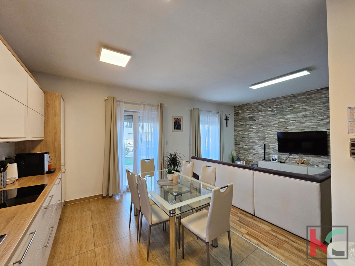 Istria, Fasana, Valbandon, appartamento moderno arredato 88,23 m2 con tre camere da letto e due bagni, #vendita