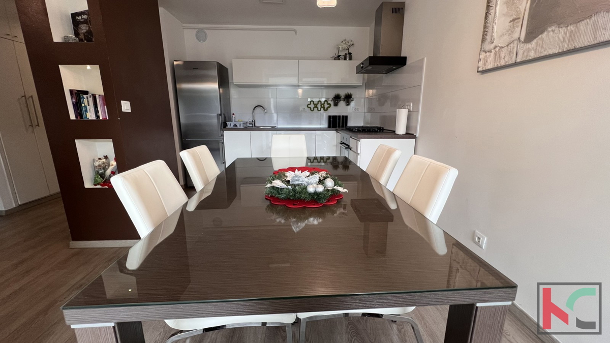 Pola, Veruda, appartamento familiare di 76,96 m2 in una posizione attraente, #vendita con ascensore