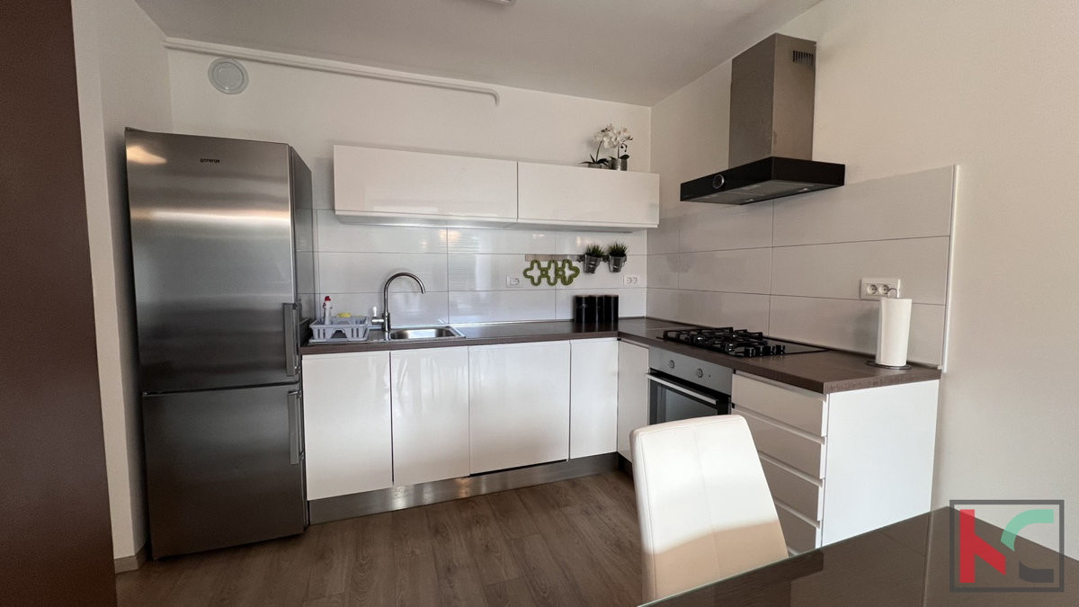 Pola, Veruda, appartamento familiare di 76,96 m2 in una posizione attraente, #vendita con ascensore