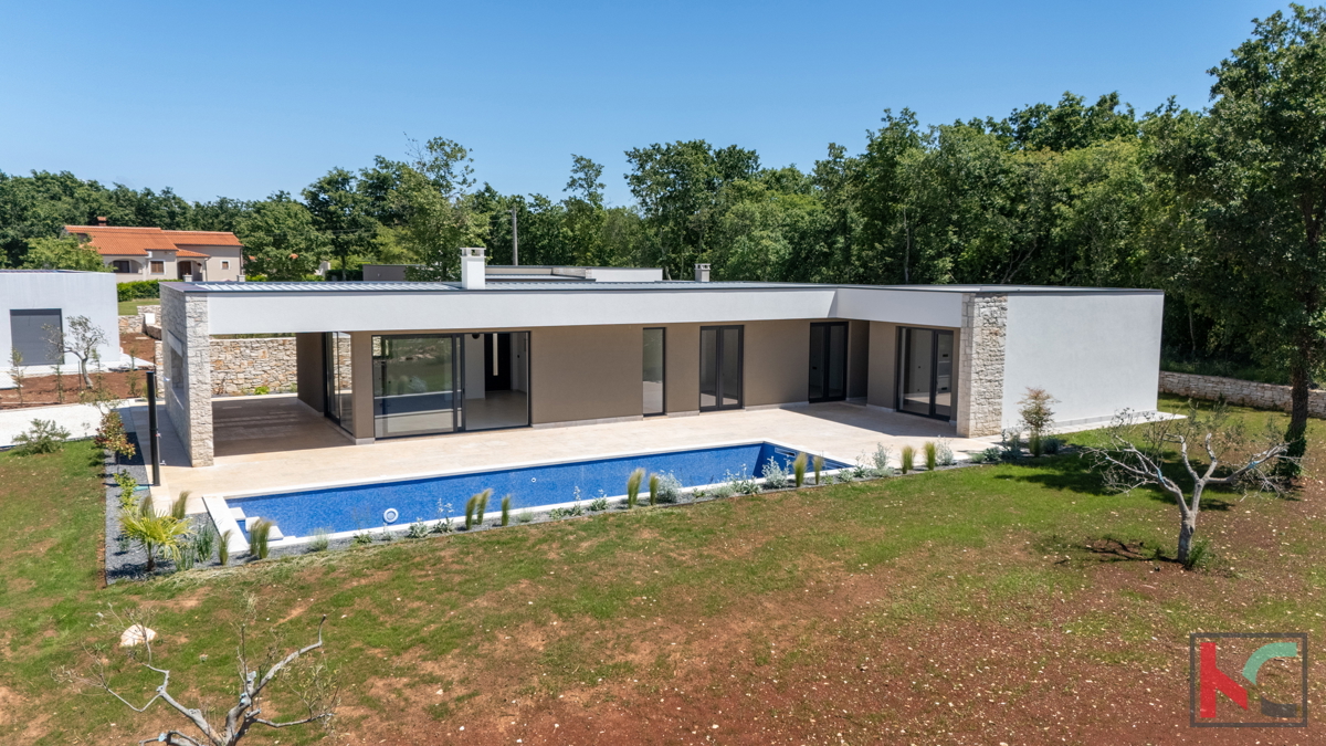 SVETVINČENAT, VILLA AL PIANO TERRA CON PISCINA CIRCONDATA DALLA NATURA #VENDITA