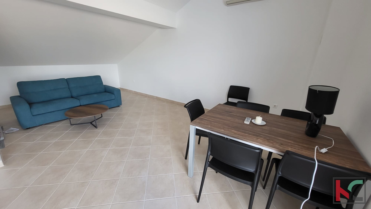 Istria, Premantura - Volme, appartamento con quattro camere da letto 115,45 m2 con piscina