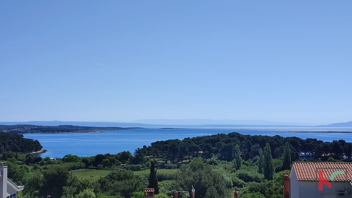 Istria, Premantura, edificio con 13 appartamenti, vista mare, opportunità di investimento