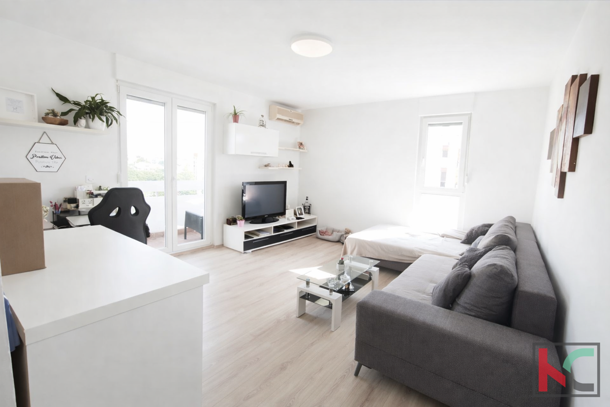 Pula, Šijana, trilocale ristrutturato in buona posizione, ascensore #vendita