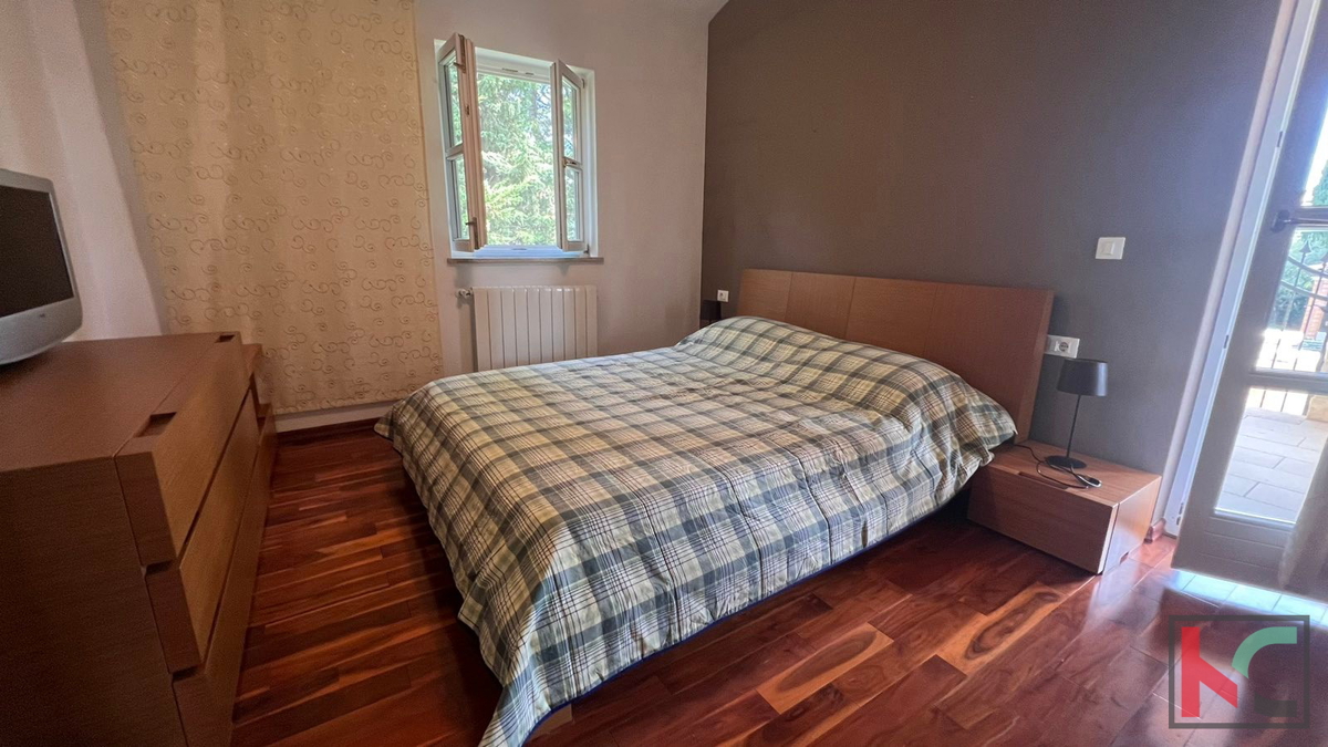 Istria, Parenzo, villa duplex in pietra con piscina, 134,58 m2 #vendita