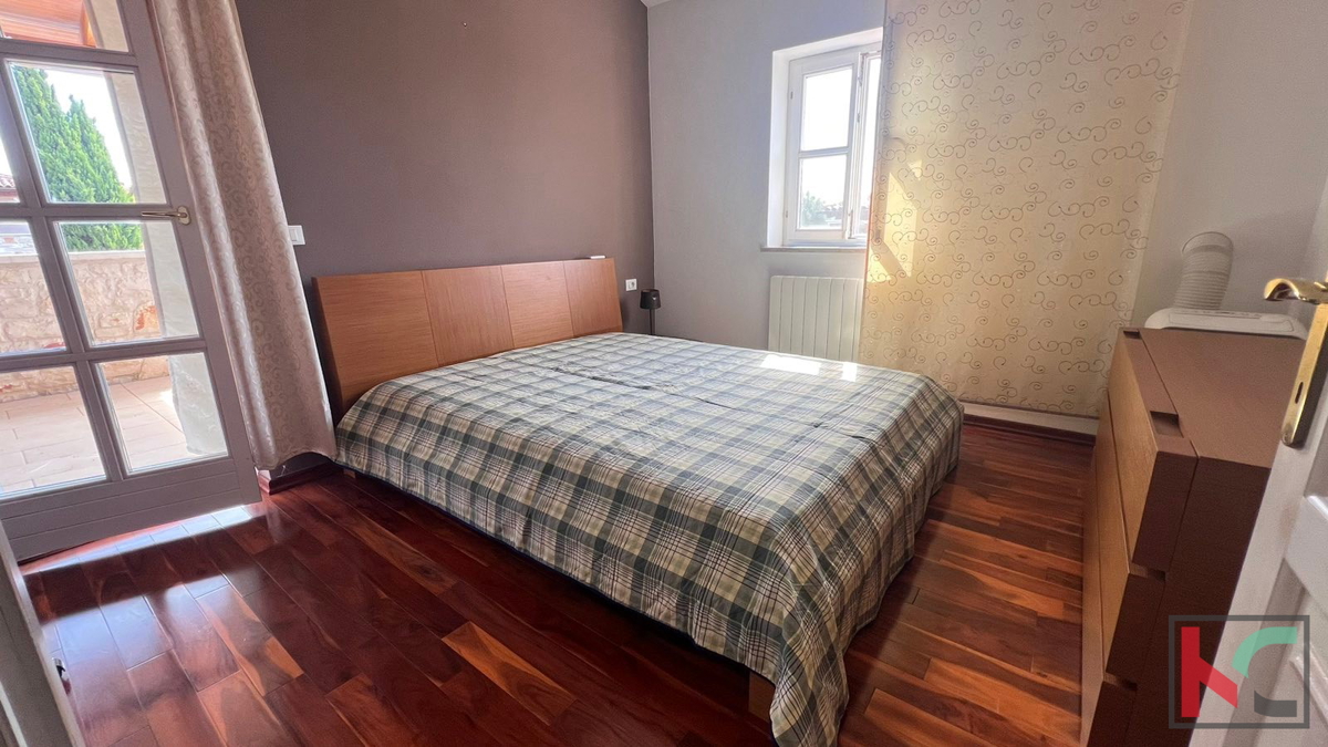 Istria, Parenzo, villa duplex in pietra con piscina, 134,58 m2 #vendita