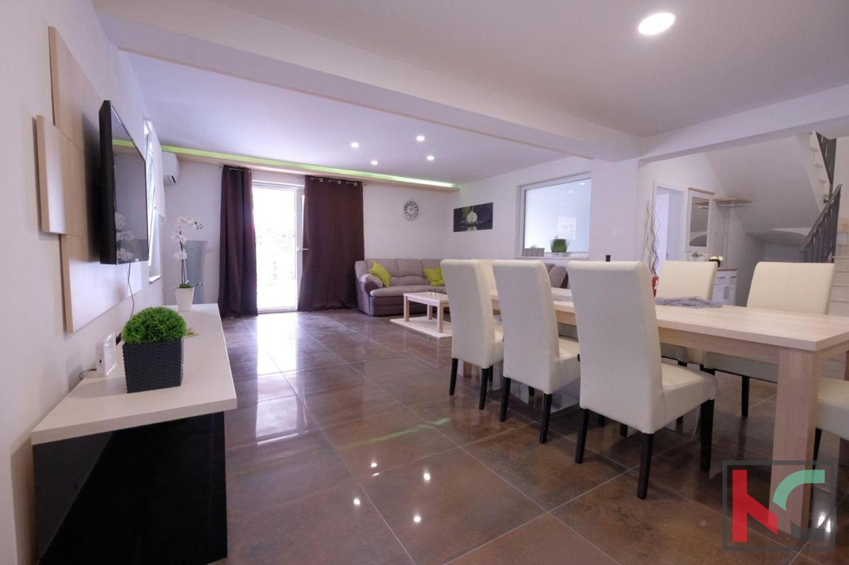 Istria, Sanvincenti, casa vacanza con piscina e giardino, posizione tranquilla, #vendita