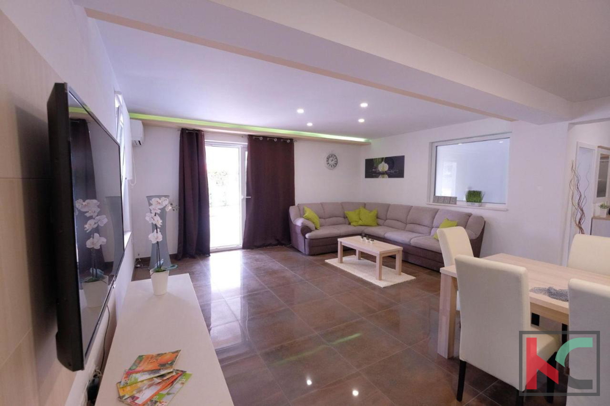 Istria, Sanvincenti, casa vacanza con piscina e giardino, posizione tranquilla, #vendita