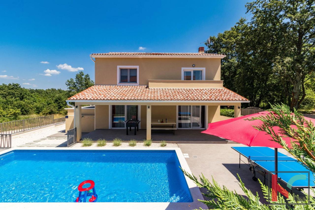 Istria, Sanvincenti, casa vacanza con piscina e giardino, posizione tranquilla, #vendita