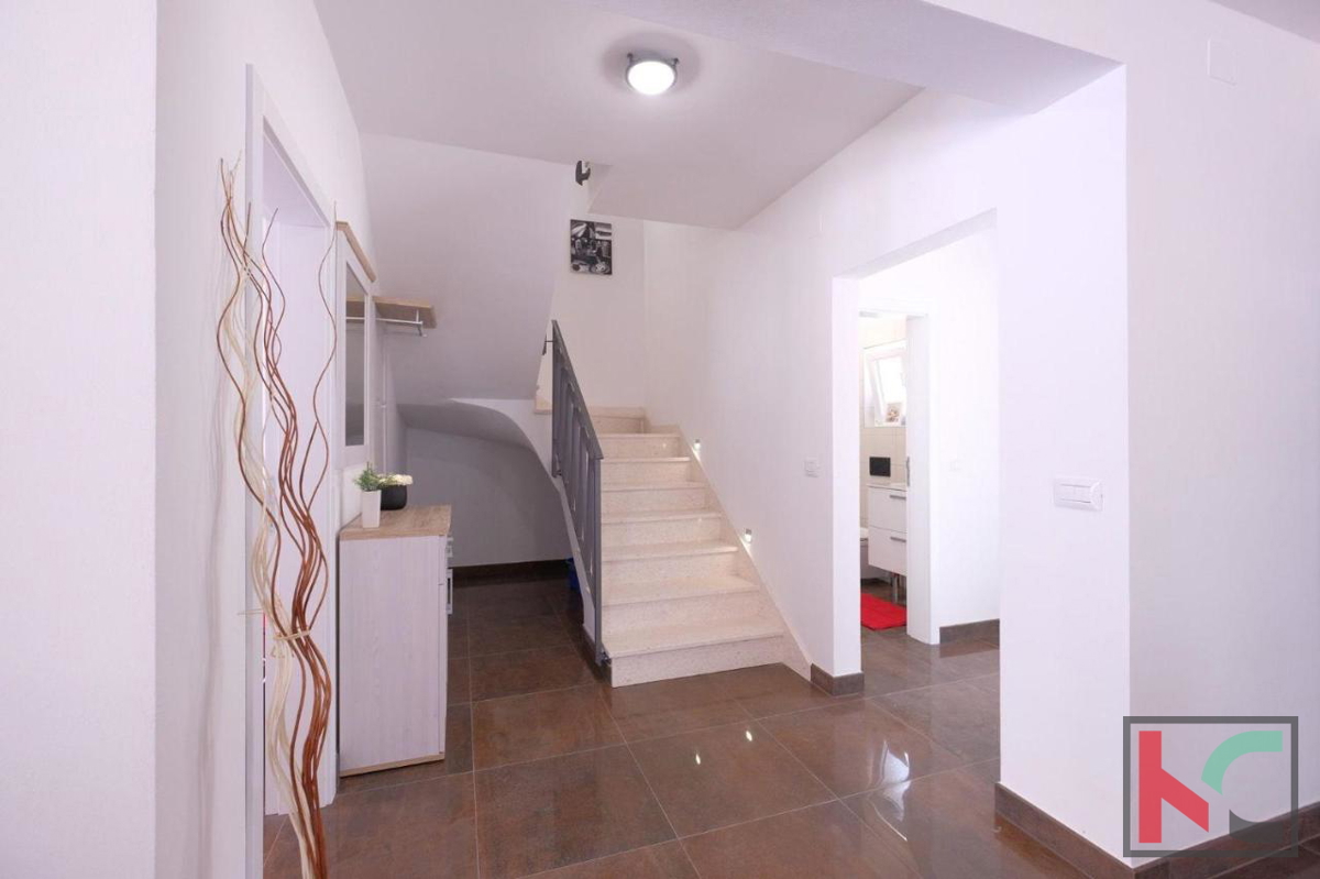 Istria, Sanvincenti, casa vacanza con piscina e giardino, posizione tranquilla, #vendita
