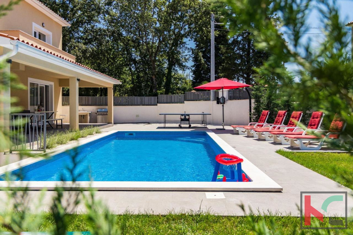 Istria, Sanvincenti, casa vacanza con piscina e giardino, posizione tranquilla, #vendita