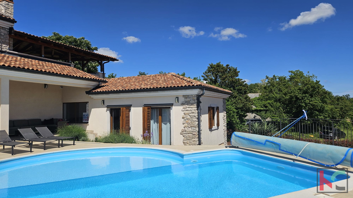 Gimino, bellissima villa isolata con ampio giardino, parco giochi e piscina su un terreno di 2350 m2 #in vendita