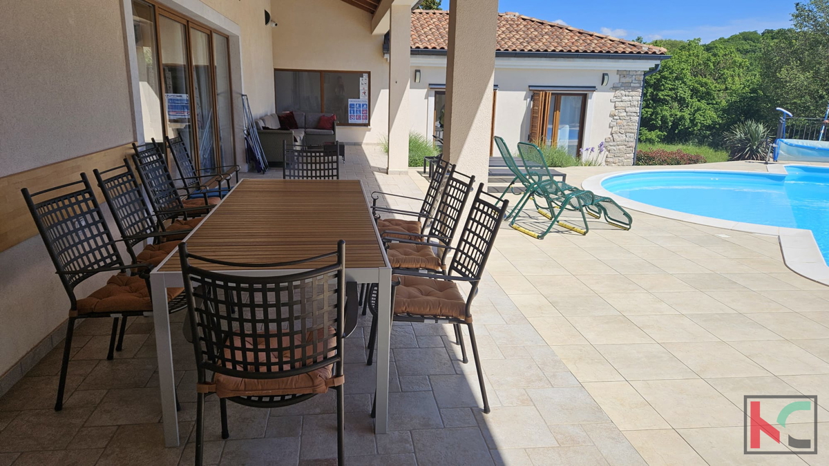 Gimino, bellissima villa isolata con ampio giardino, parco giochi e piscina su un terreno di 2350 m2 #in vendita