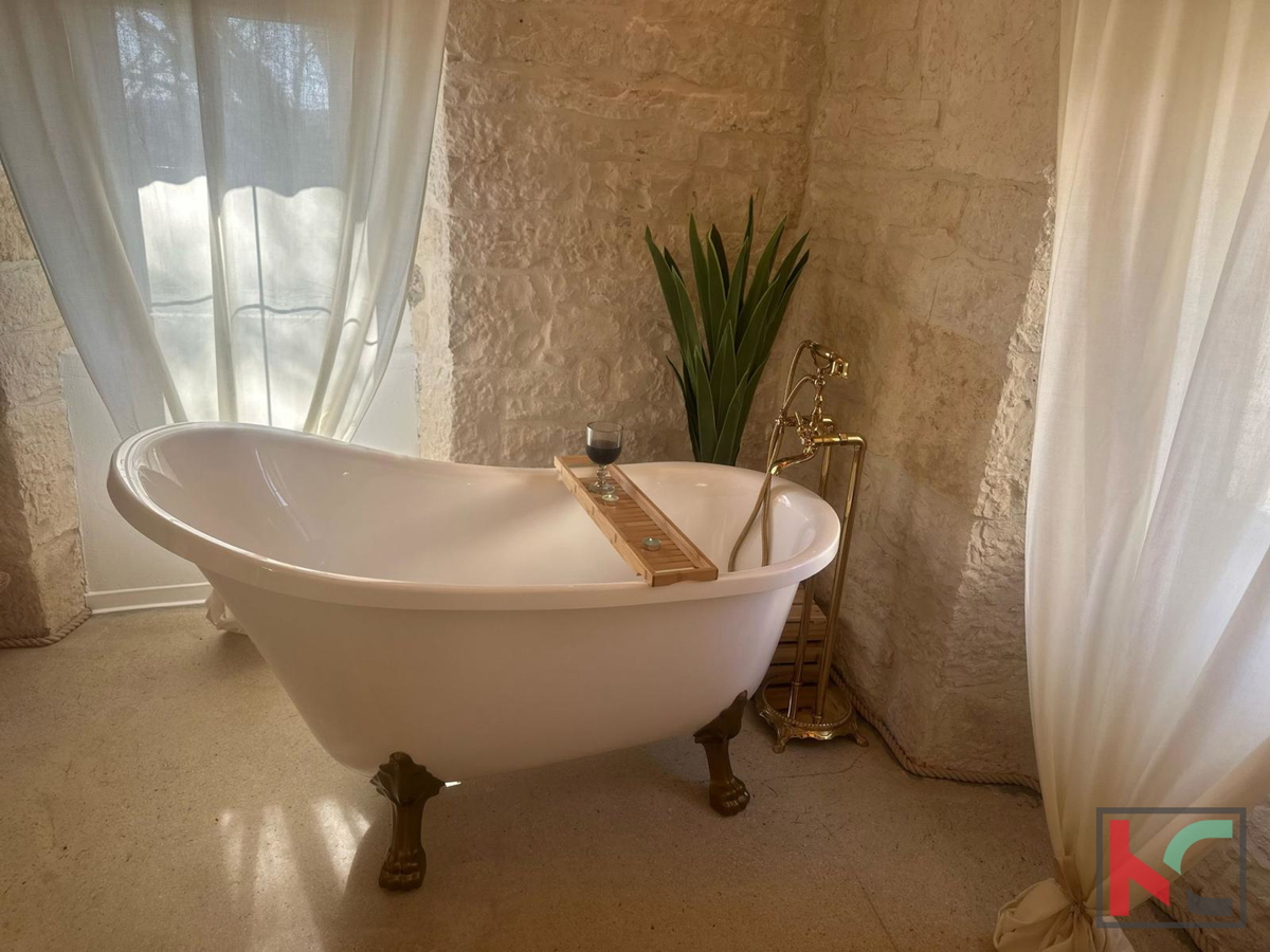 TINJAN, COMPLETELY RENOVATED AUSTRIAN HOUSE WITH POOL AND FINNISH SAUNA, #SALE