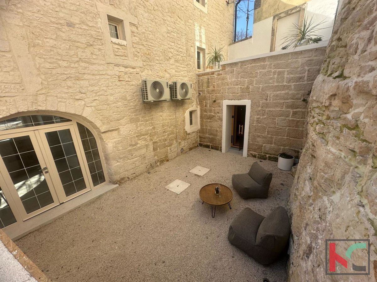 TINJAN, COMPLETELY RENOVATED AUSTRIAN HOUSE WITH POOL AND FINNISH SAUNA, #SALE