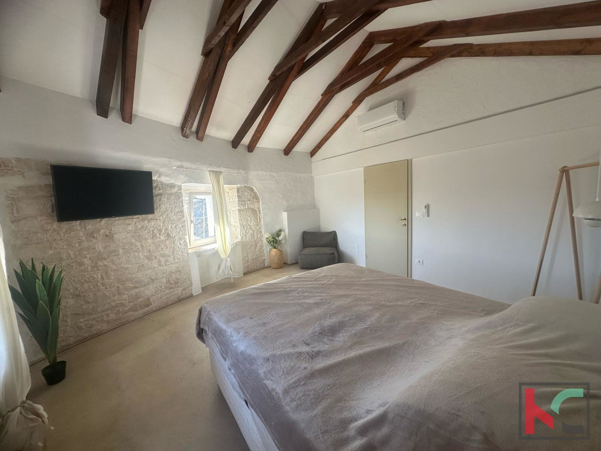 TINJAN, COMPLETELY RENOVATED AUSTRIAN HOUSE WITH POOL AND FINNISH SAUNA, #SALE