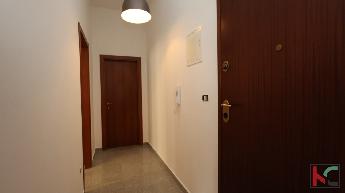 PULA, APPARTAMENTO CON UNA CAMERA IN UN EDIFICIO RECENTE #VENDITA