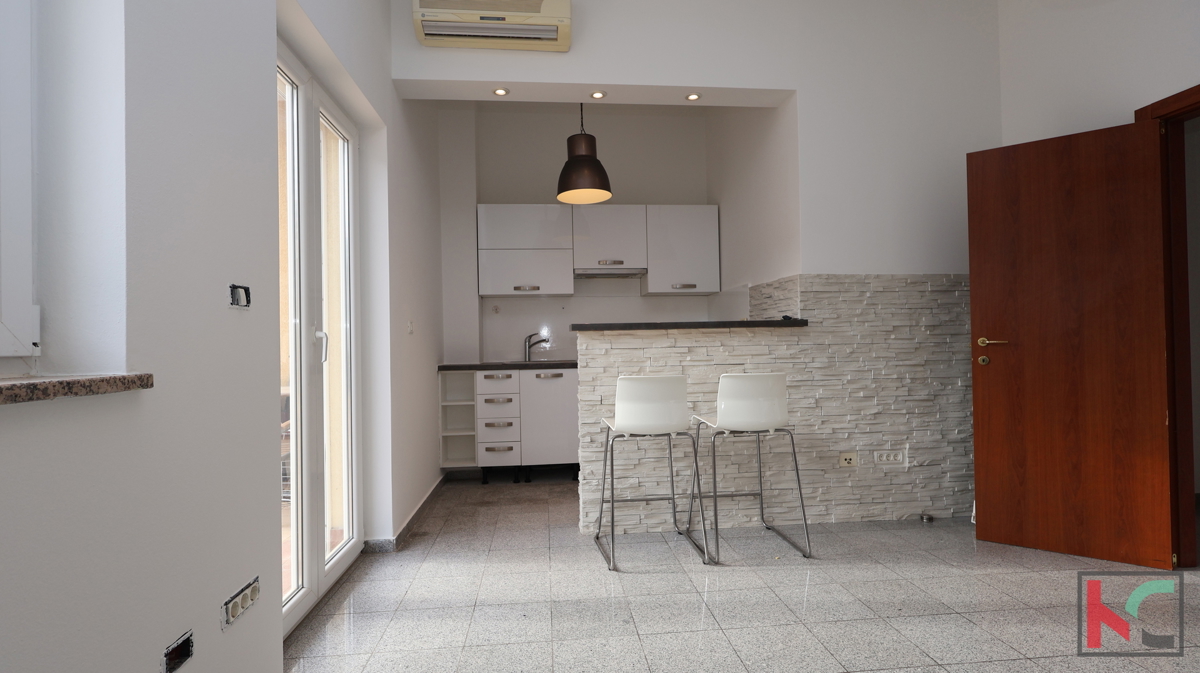 PULA, APPARTAMENTO CON UNA CAMERA IN UN EDIFICIO RECENTE #VENDITA