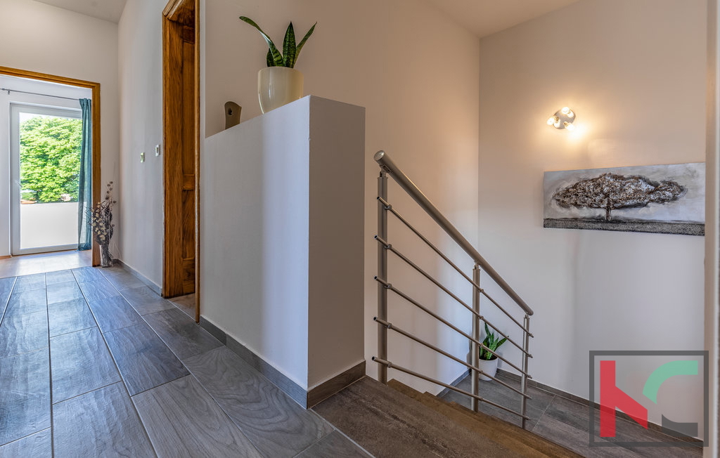 Istria, Marcana, casa nuova con piscina per vacanze o vita familiare, 4 camere da letto, ottima posizione