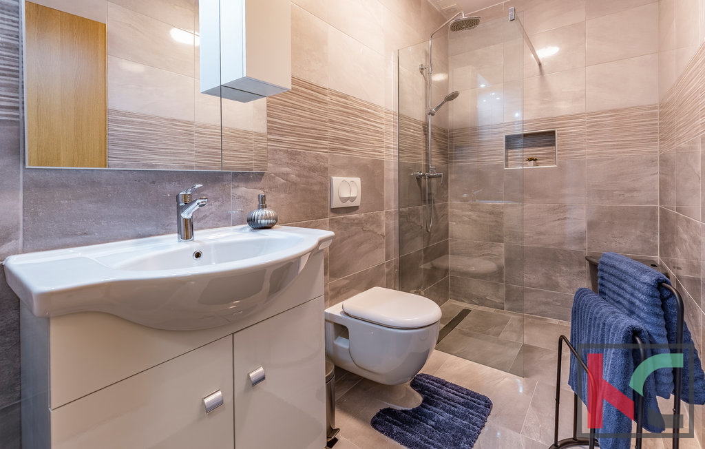 Istria, Marcana, casa nuova con piscina per vacanze o vita familiare, 4 camere da letto, ottima posizione