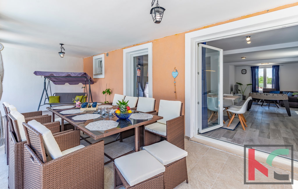 Istria, Marcana, casa nuova con piscina per vacanze o vita familiare, 4 camere da letto, ottima posizione