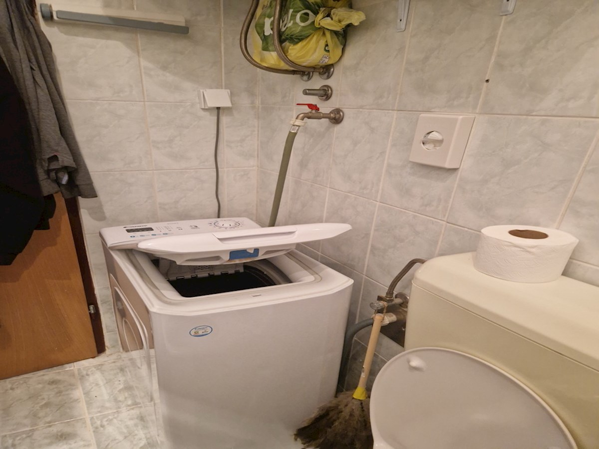 Vista panoramica al mare e alla citta vecchia