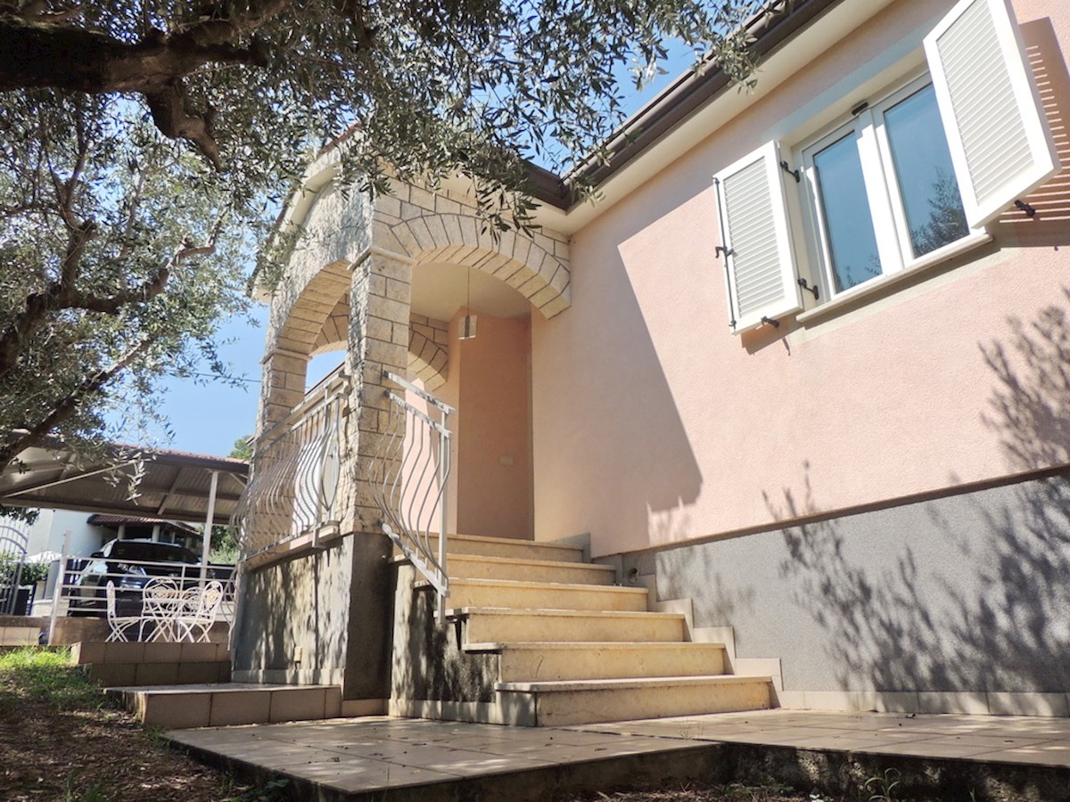 Una casa di vacanze 15 autominuti dal mare e da Orsera.