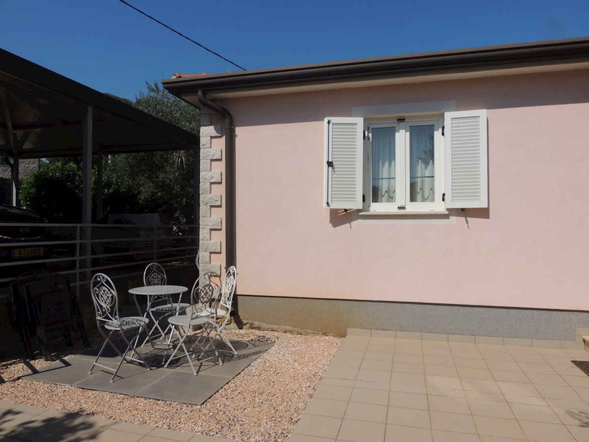 Una casa di vacanze 15 autominuti dal mare e da Orsera.