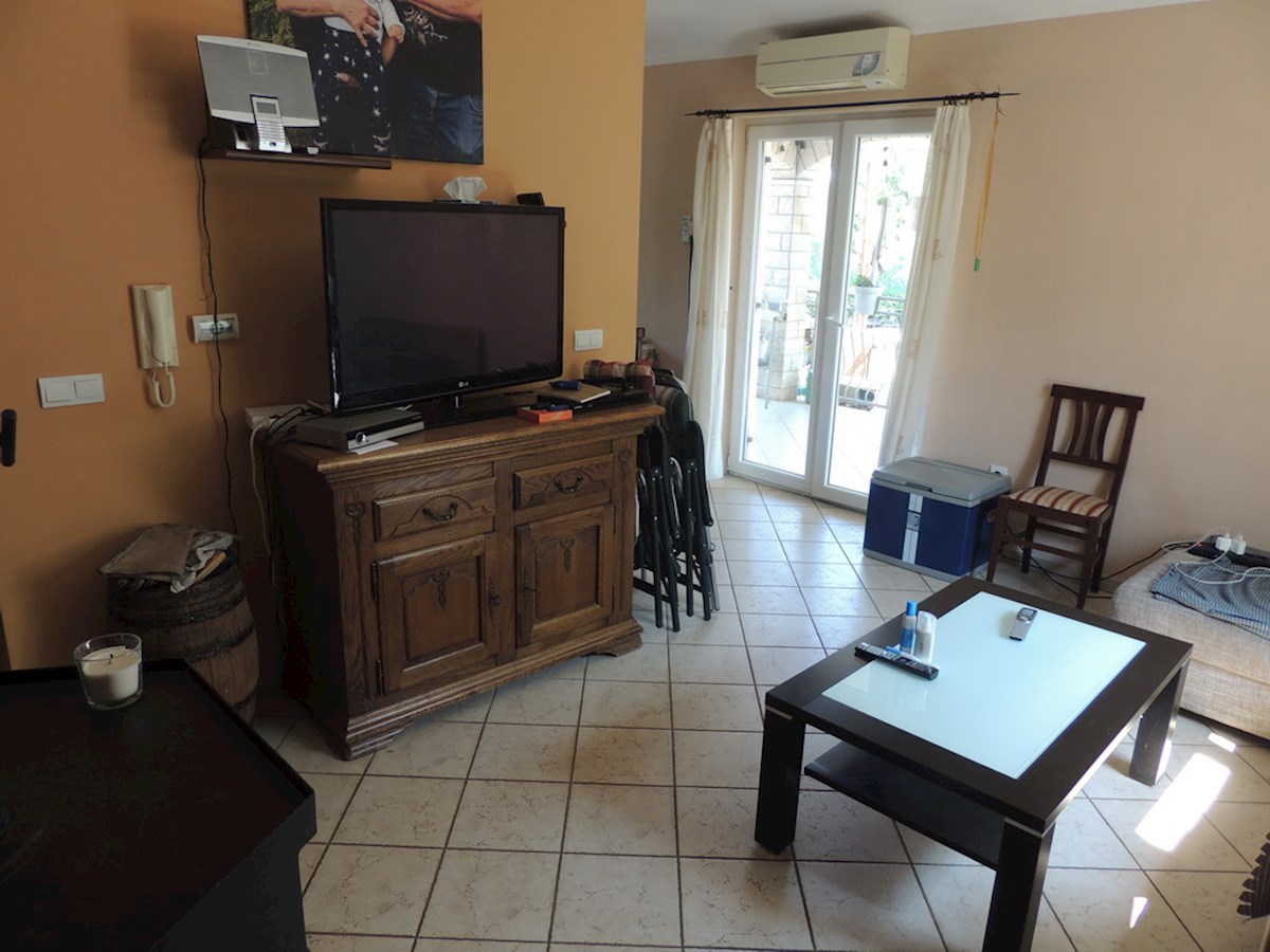 Una casa di vacanze 15 autominuti dal mare e da Orsera.