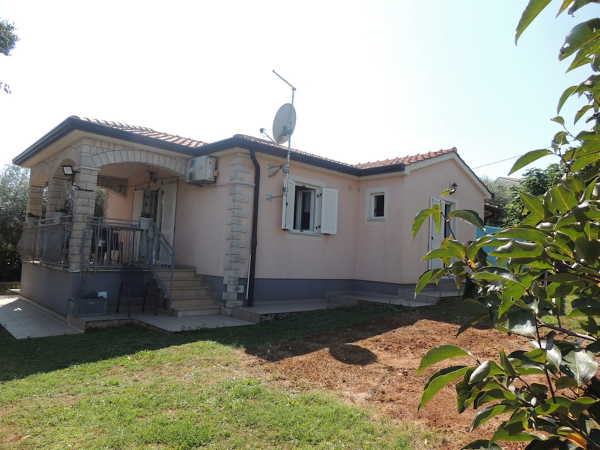 Una casa di vacanze 15 autominuti dal mare e da Orsera.