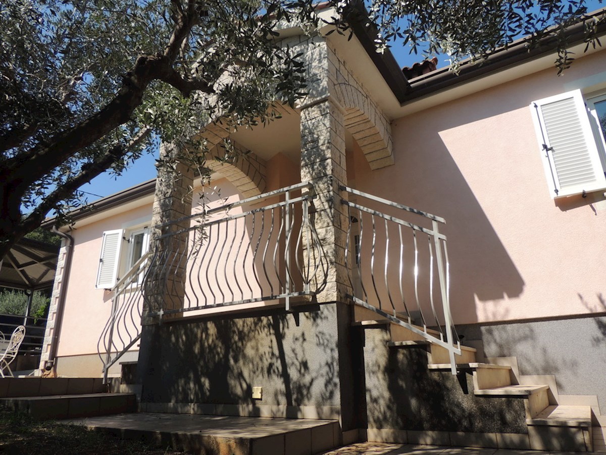 Una casa di vacanze 15 autominuti dal mare e da Orsera.