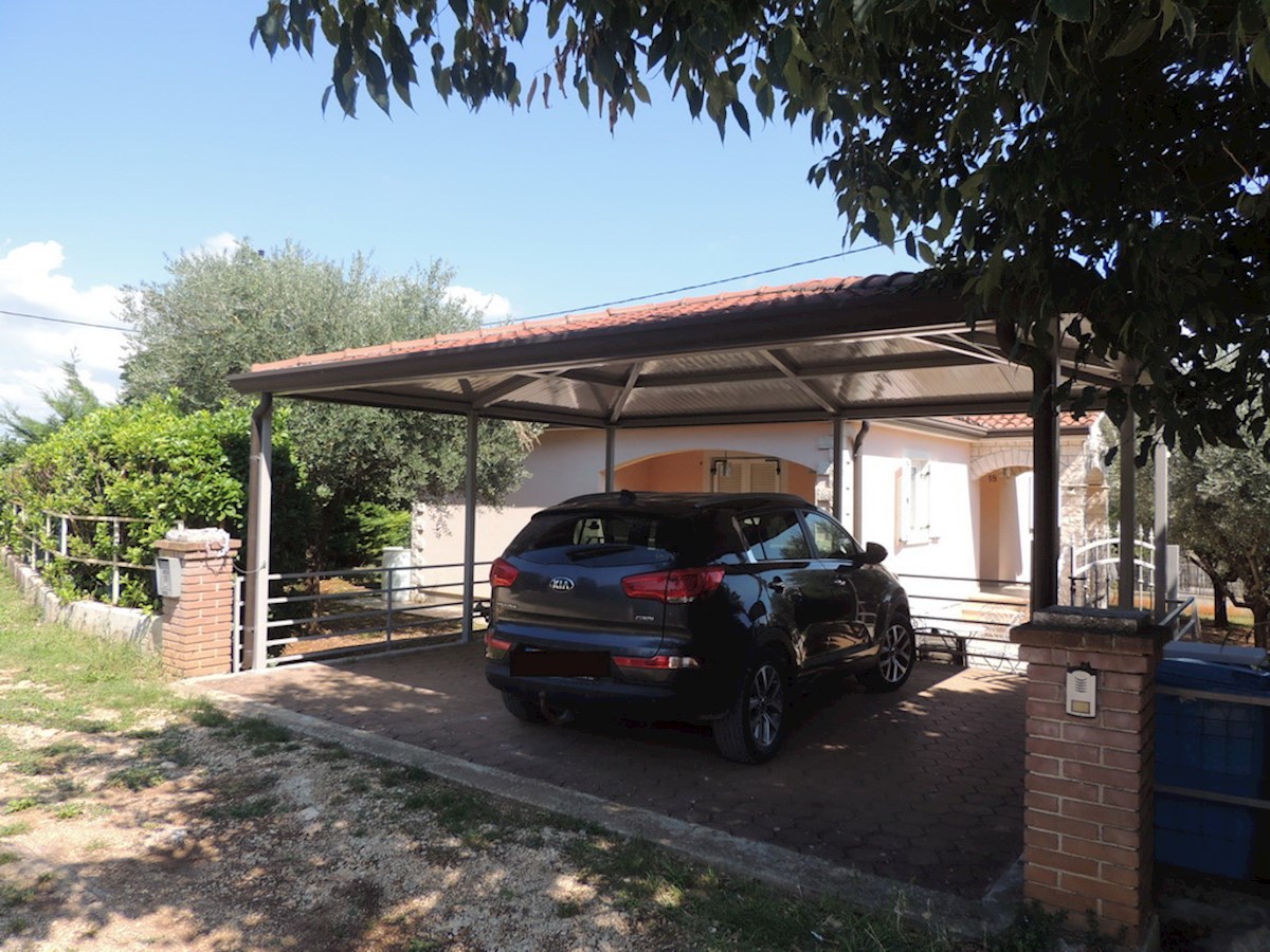 Una casa di vacanze 15 autominuti dal mare e da Orsera.