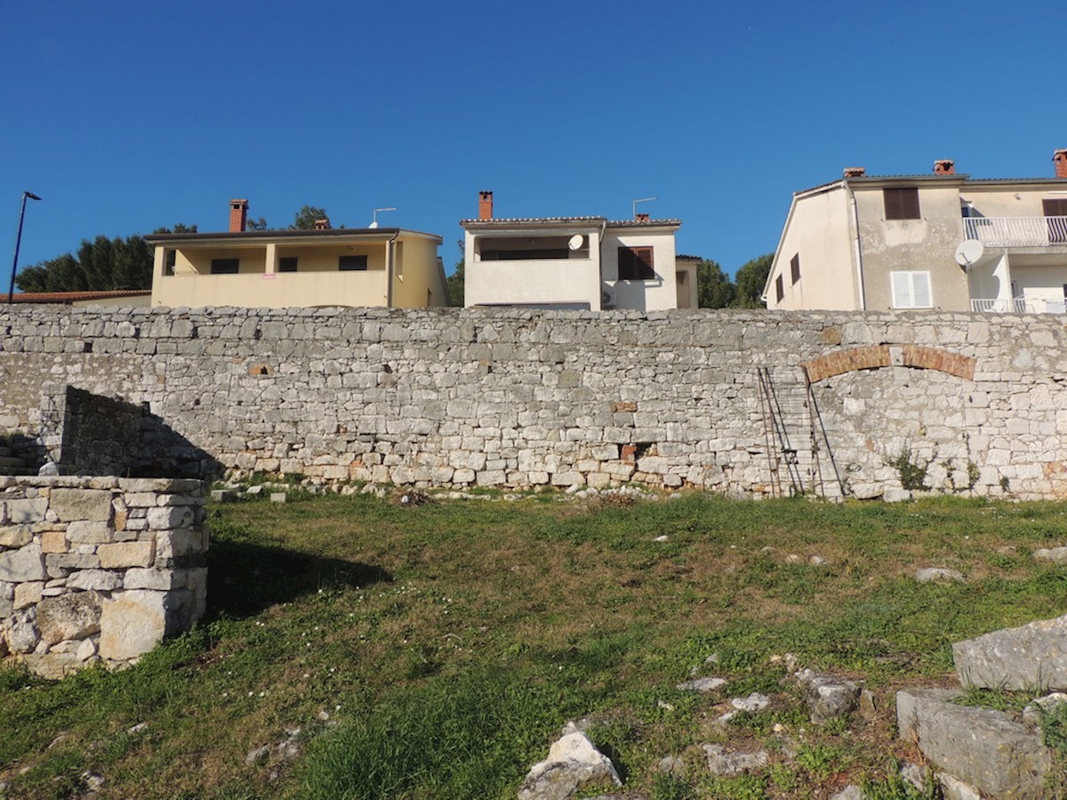 Proprietà nel centro di Orsera