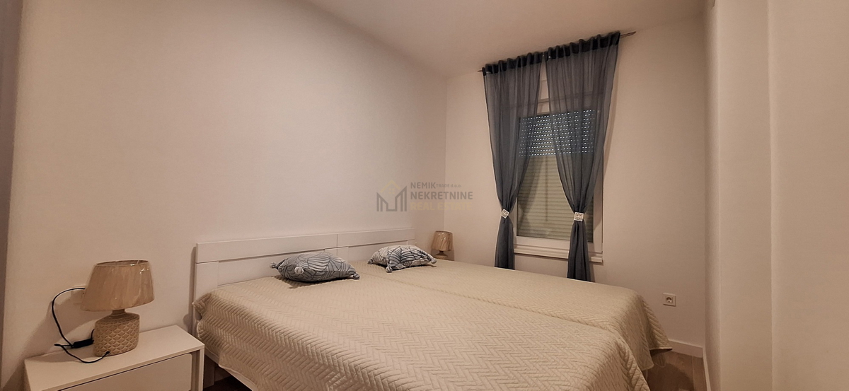 VODICE, SRIMA, APPARTAMENTO 100 M DALLA MARE E DALLA SPIAGGIA