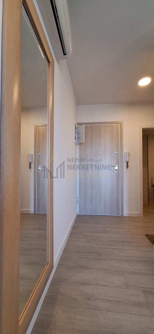 VODICE, SRIMA, APPARTAMENTO 100 M DALLA MARE E DALLA SPIAGGIA