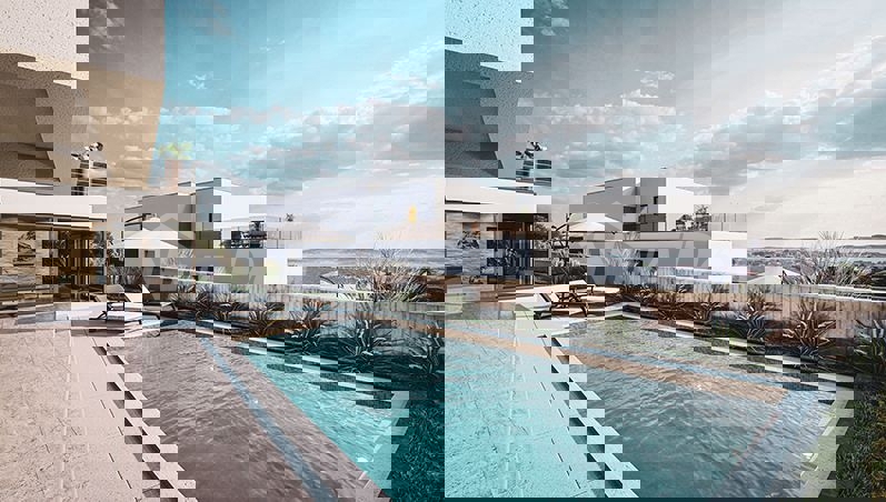 In Vendita! Terreno con Permesso di Costruzione e Vista Panoramica