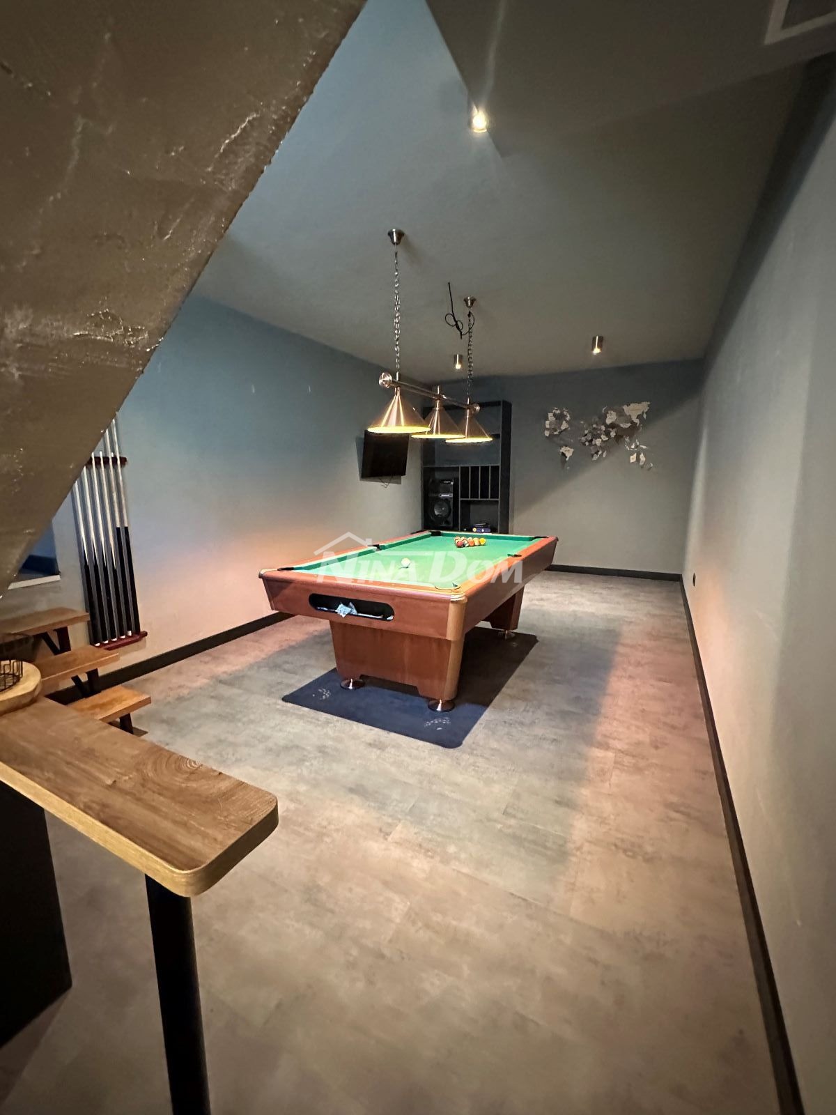 Residenza di Lusso con Piscine, Campo da Tennis e Annesso