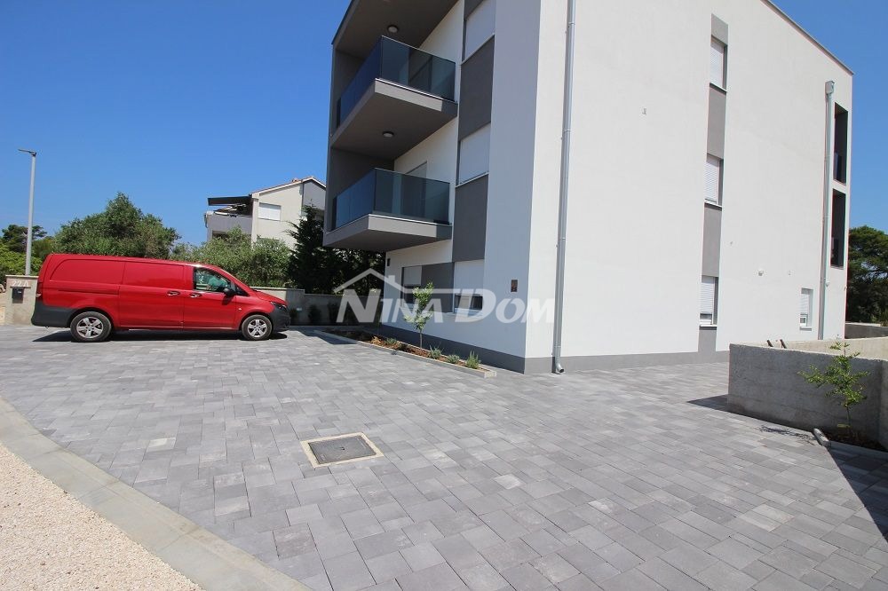 Lato sud dell'isola di Vir, appartamento al 1° piano (acqua e fognatura)