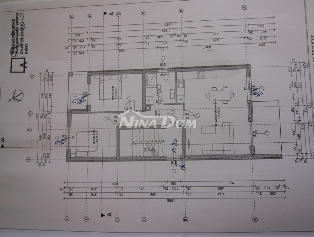 Lato sud dell'isola di Vir, appartamento al 1° piano (acqua e fognatura)