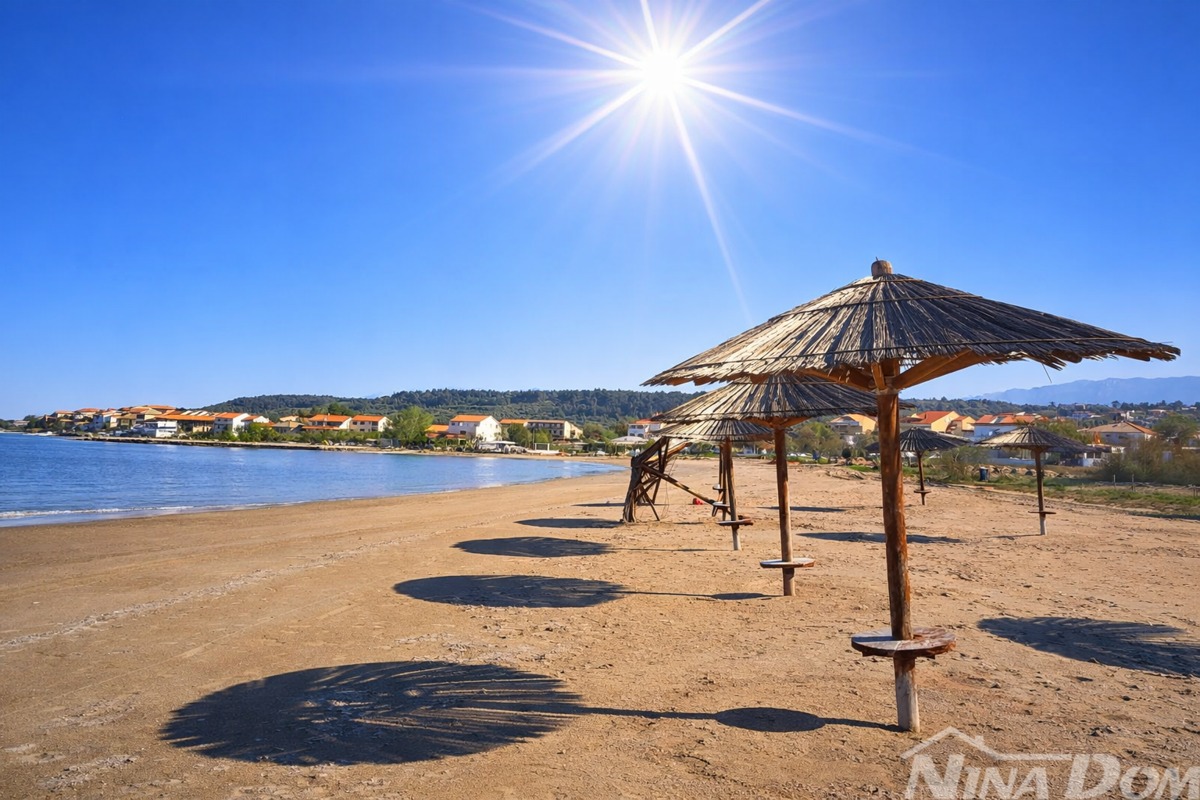 Terreno edificabile 1624 m², a 100 m dal mare – Ljubač, Zara, Dalmazia