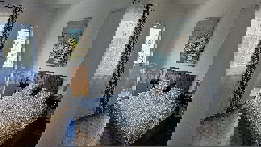 Immobile completamente ristrutturato in ottima posizione.