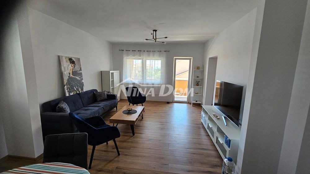 Immobile completamente ristrutturato in ottima posizione.