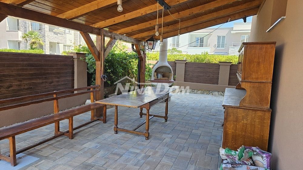 Immobile completamente ristrutturato in ottima posizione.